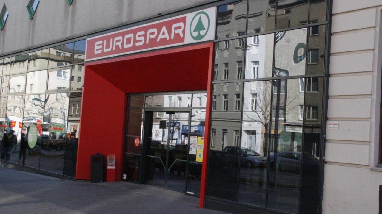 Spacious Station Apartament *